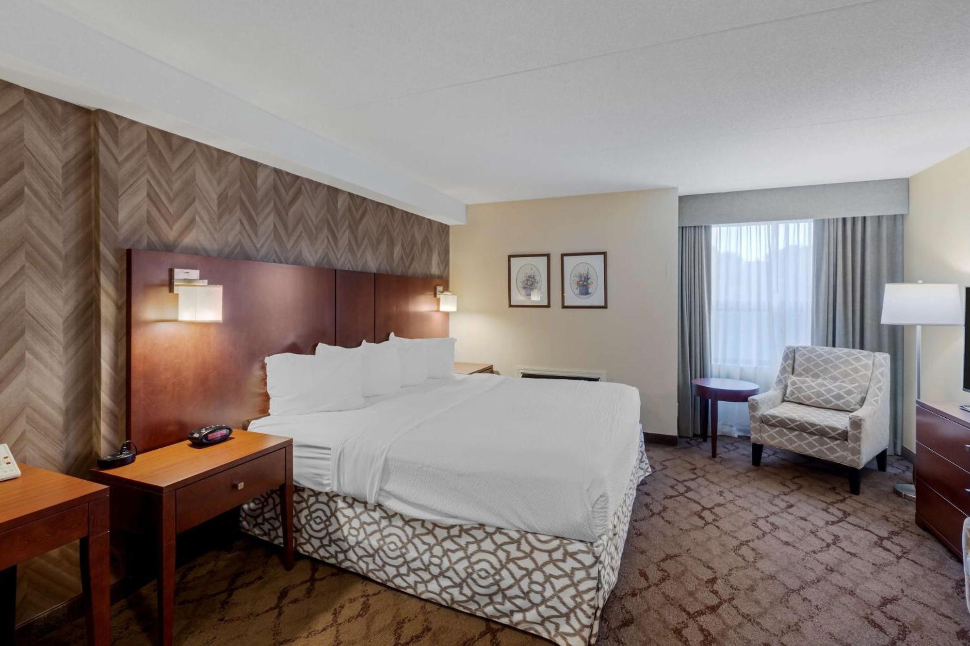 Best Western Plus Otonabee Inn Peterborough Exterior foto
