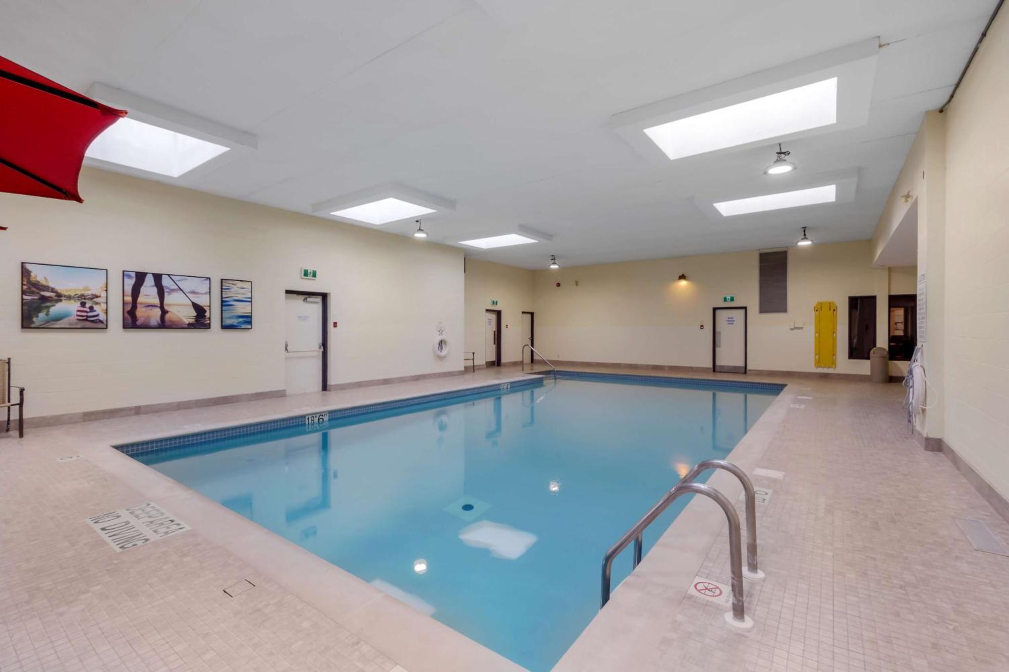 Best Western Plus Otonabee Inn Peterborough Exterior foto