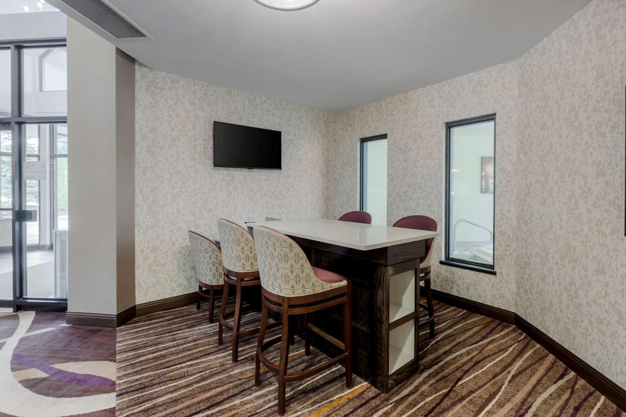 Best Western Plus Otonabee Inn Peterborough Exterior foto